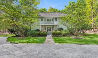 7 La Foret Ln, Amagansett, NY 11930