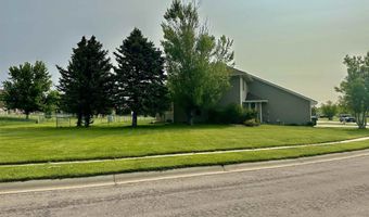 13 B Statesboro Dr, Belle Fourche, SD 57717