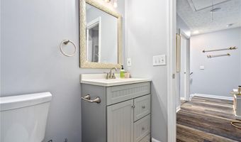 2428 E UNIVERSITY Dr, Auburn, AL 36830