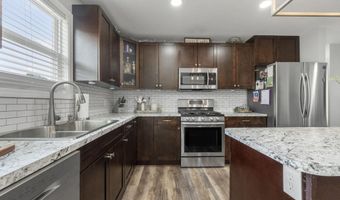 1704 Dallas St, Auburn, IN 46706