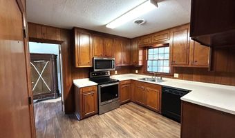104 Walters Dr, Aberdeen, MS 39730