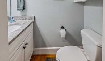 821 E Golden View Ln, Boiling Springs, SC 29316