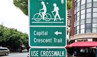 5005 BATTERY Ln #1, Bethesda, MD 20814