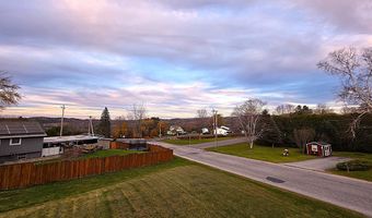 7 Westwood Pkwy, Barre, VT 05641