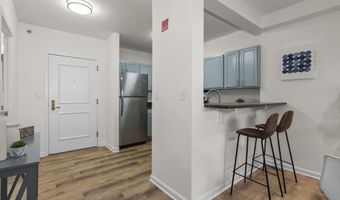 7111 WOODMONT Ave 108, Bethesda, MD 20815
