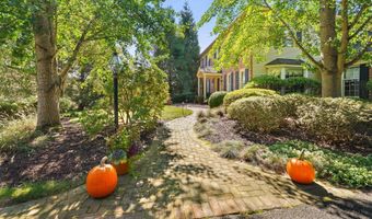27 RAPHAEL Rd, Hockessin, DE 19707