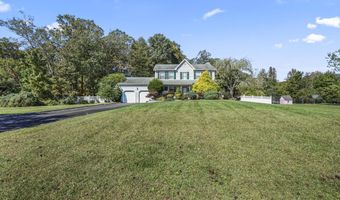 6 Huckleberry Ln, New Egypt, NJ 08533