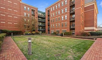 1111 ORONOCO St 326, Alexandria, VA 22314