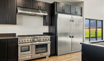 6111 Springhill Rd, Belgrade, MT 59714