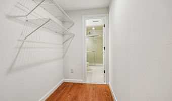 21208 HEDGEROW Ter, Ashburn, VA 20147
