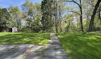 4 Noonan Ln, Albany, NY 12209