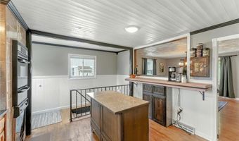 82 Martin St, East Providence, RI 02914