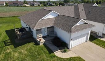 6233 Muirfield Dr SW, Cedar Rapids, IA 52404