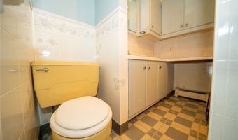 720 Bennett Rd, Angola, NY 14006