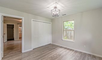 704 N Ray St, Alvarado, TX 76009