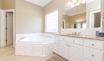 4533 La Costa Dr, Albany, GA 31721