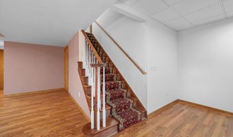 4055 Pontiac Trl, Ann Arbor, MI 48105