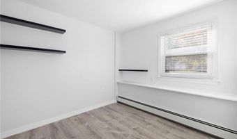 15 Laforge Dr, Coventry, RI 02816