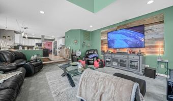 1 SOUTHDOWN Dr, Andover, NJ 07848