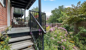 3050 S BUCHANAN St S A2, Arlington, VA 22206