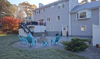 489 Main St, Acushnet, MA 02743