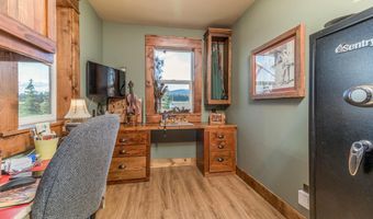 488 Fawn Ln, Bonners Ferry, ID 83805