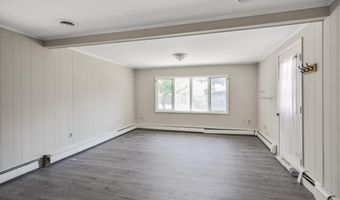 653 Ship Ave, Beachwood, NJ 08722