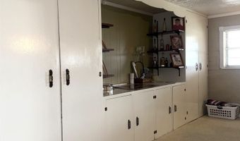 813 W Mann Ave, Artesia, NM 88210