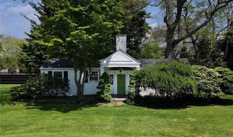 18 Ledge Rd, Newport, RI 02840