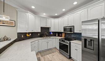 321 Pinnacle Pt, Andersonville, TN 37705