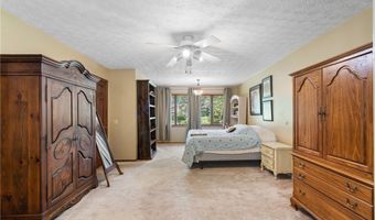 12980 Robinwood St NE, Alliance, OH 44601