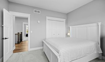 4401 Everest Cir, Ames, IA 50014