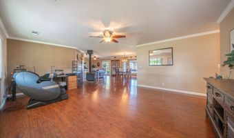 6679 Meadowlark Ln, Anderson, CA 96007