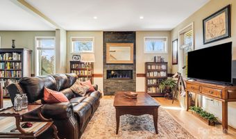 12 Pelham Rd, Asheville, NC 28803