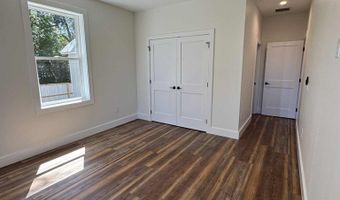 216 15th St, Apalachicola, FL 32320
