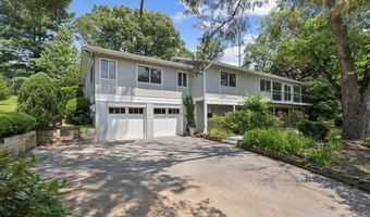 9821 BETTEKER Ln, Potomac, MD 20854