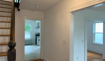 68 Evarts St, Newport, RI 02840