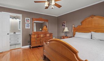 521 East St, Athens, AL 35611