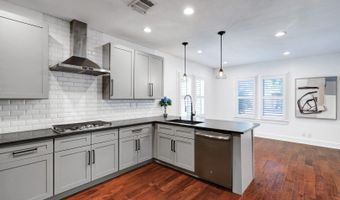118 Routt St, Alamo Heights, TX 78209