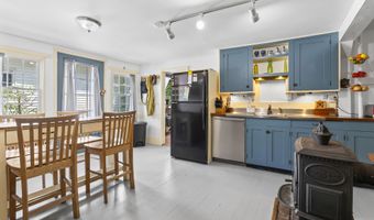 141 Centre St, Bath, ME 04530