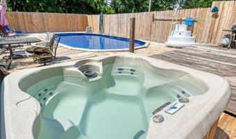 898 W Cunningham St, Alcoa, TN 37701