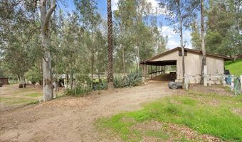 823 Rice Canyon Rd, Fallbrook, CA 92028