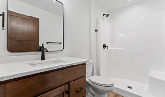 625 KIRKLAND Ave, Algoma, WI 54201