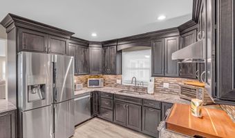 103 Idlewild Ln, Aberdeen, NJ 07747