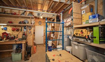 4978 S 11th Rd, Aldrich, MO 65601