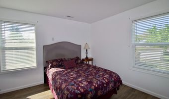 127 Calhoun St, Alderson, WV 24910