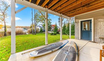 90 E LAKE Dr, Annapolis, MD 21403