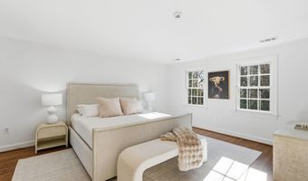 3402 R St NW, Washington, DC 20007