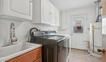 3634 E 16th Ave, Anchorage, AK 99508