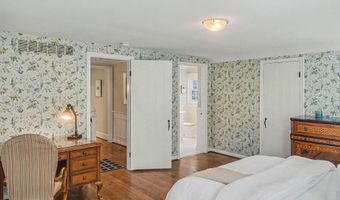 540 Rock Creek Dr, Ann Arbor, MI 48104